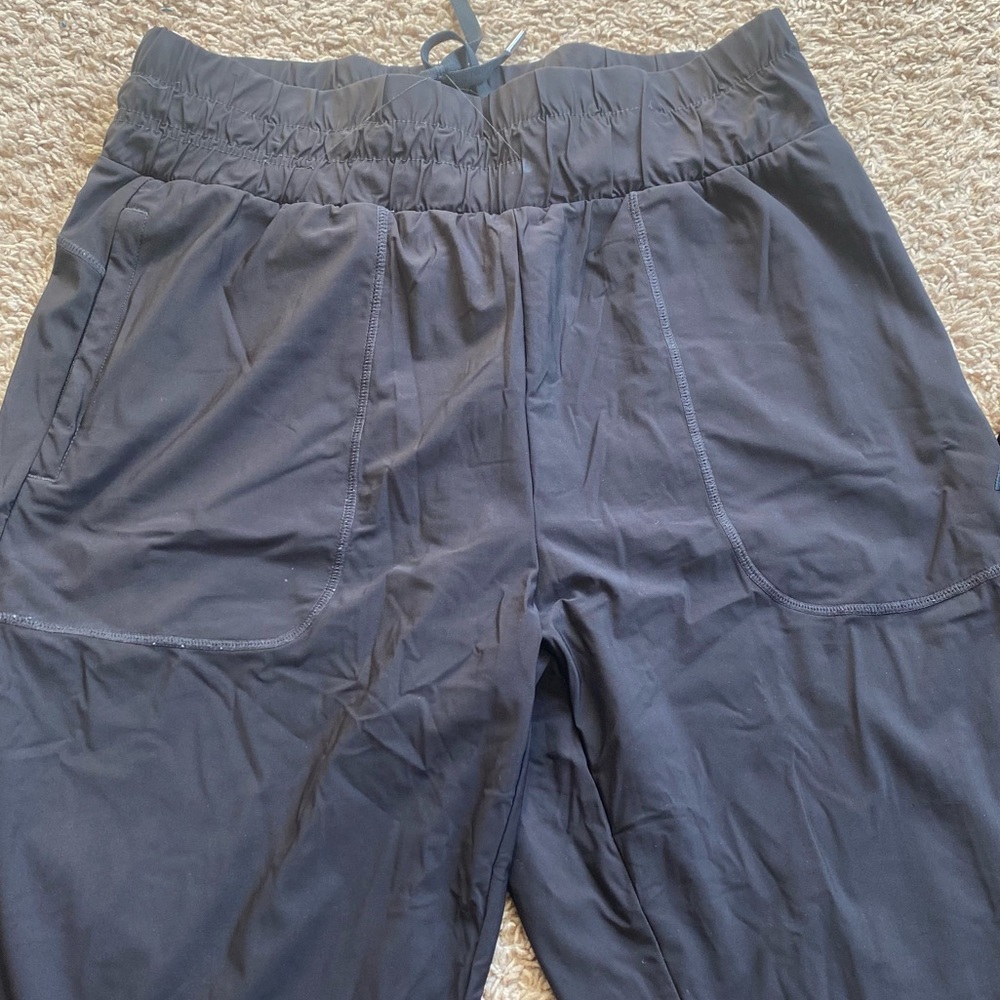 Lululemon loose fit pants
